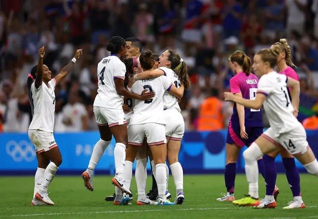 美国女足队员受伤,影响战术部署 美国女足队员受伤,影响战术部署